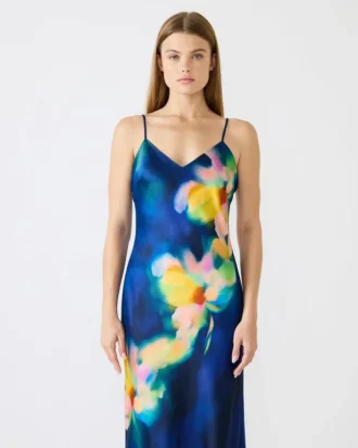 Atara-kjole i farven Rosewater Atara-kjole i farven Rosewater