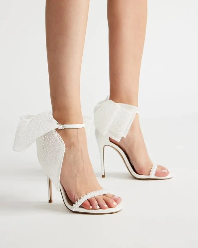 Benni sølvfarvede rhinestones