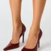 Elegant rød krokodille
