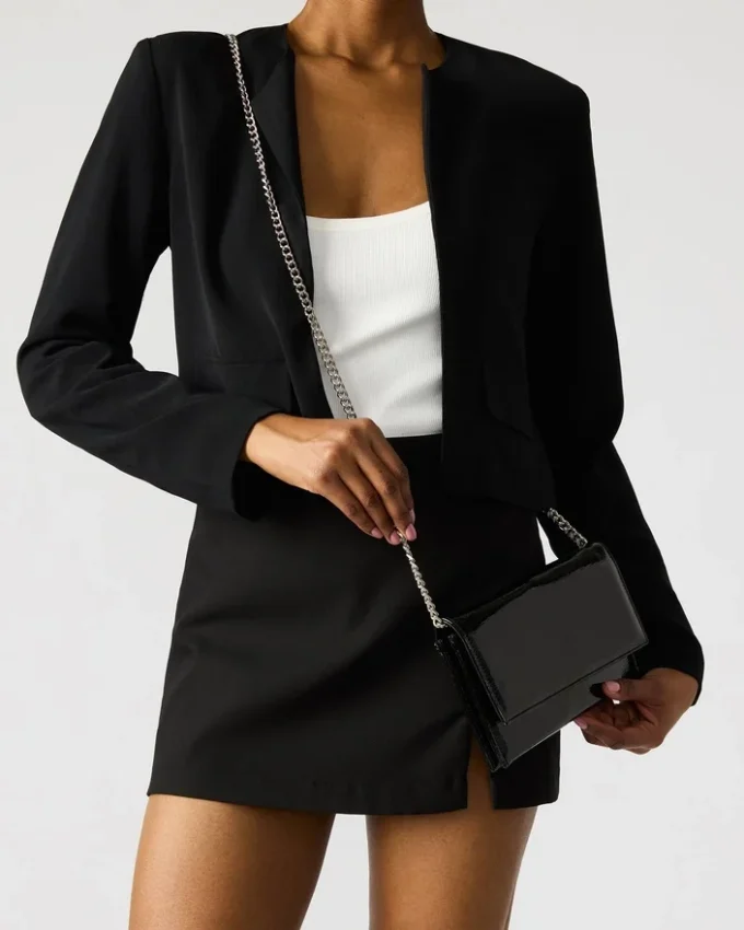 Juliana-taske i sort lak