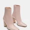 Lizabelle Mauve Lizabelle Mauve
