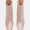 Lizabelle Mauve Lizabelle Mauve