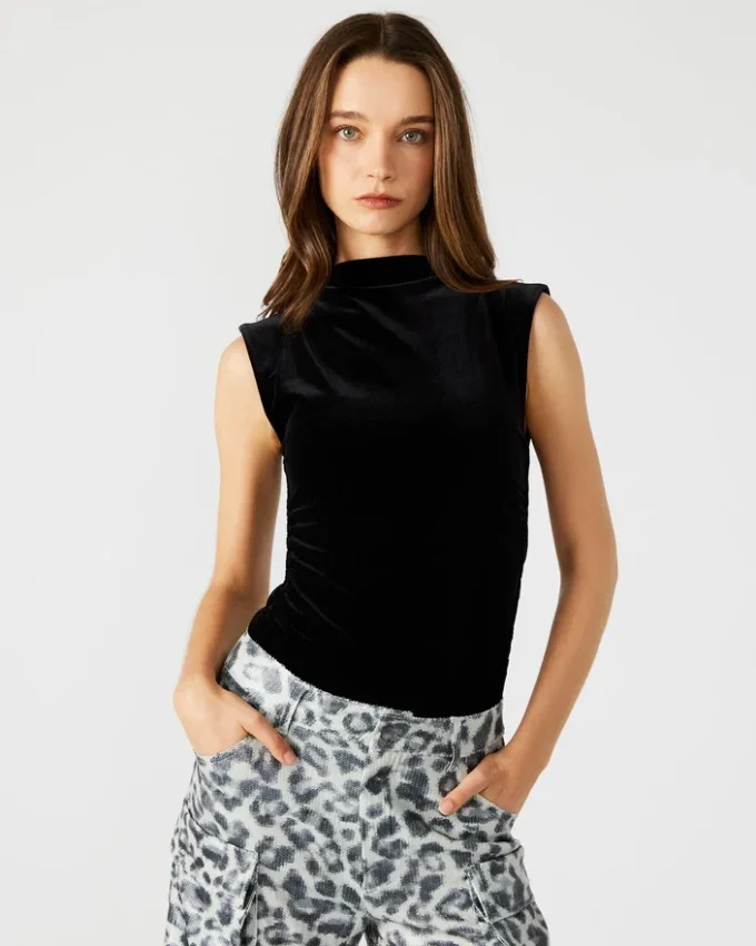 Nikola bodysuit, sort