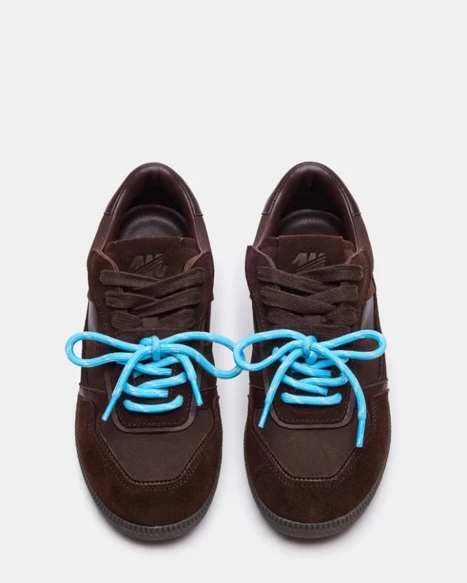 Sporty brun Sporty brun