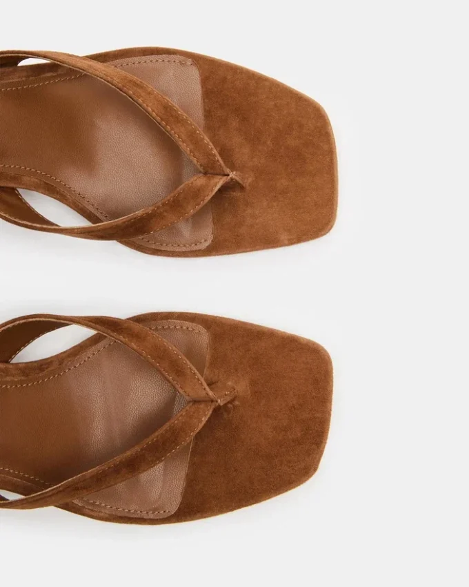 Tracie Chestnut Suede